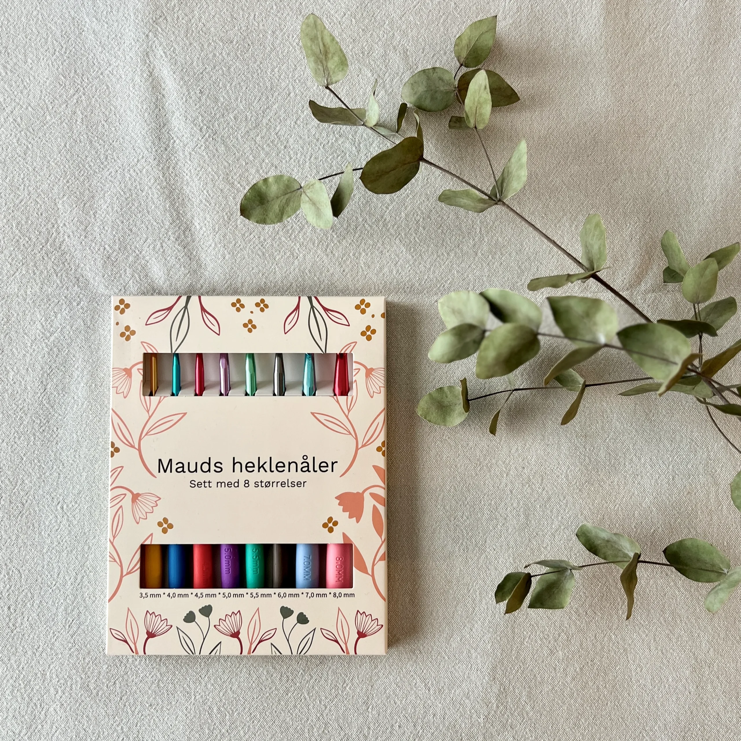 Mauds heklenål-sett - 8 størrelser