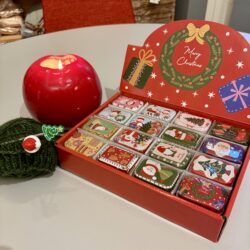 Metallbokser - Julemotiv (32 stk)